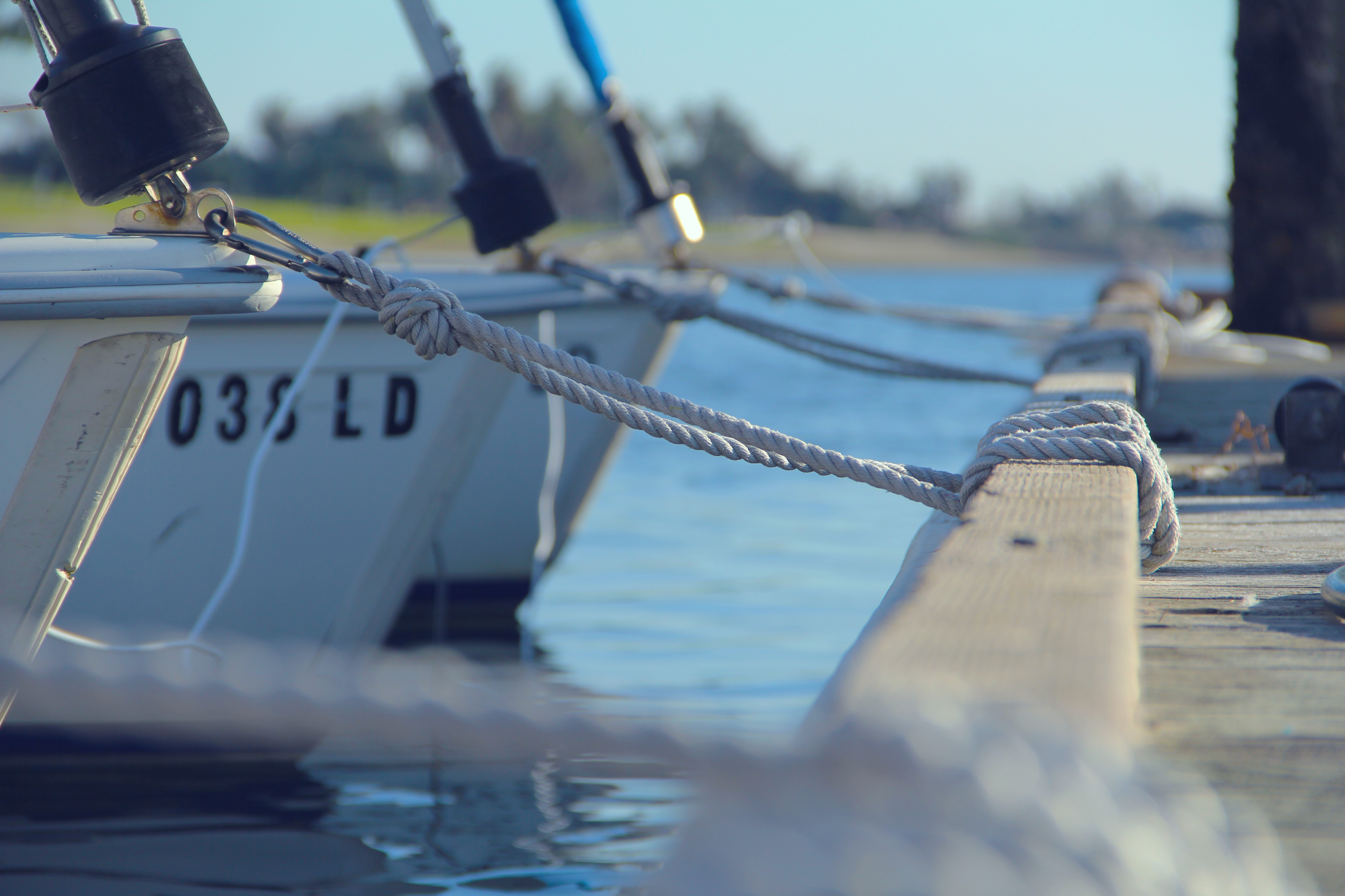 Renting a boat: How does the damage waiver work?
