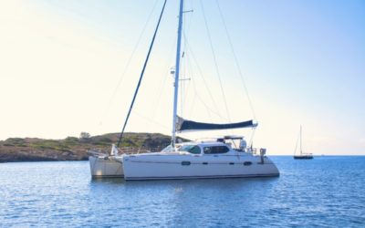 The difference between sailing a monohull and a catamaran