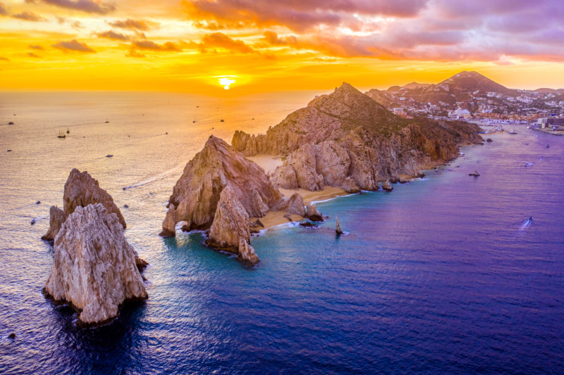 Guide to choosing the right boat to rent in Cabo