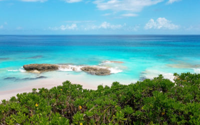 Hidden beaches and coves you can reach by boat in Bahamas