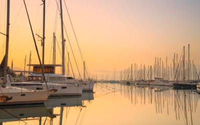 Which Boat Is Best for Sailing in Greece: Catamaran, Sailboat or Motor Yacht?