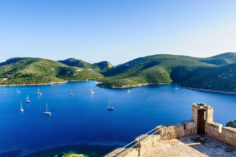 Cabrera Bay with sailboats at anchor